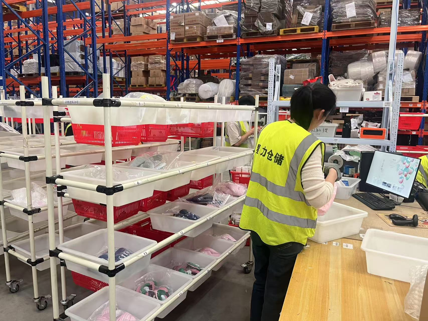 星力云倉如何處理緊急訂單?